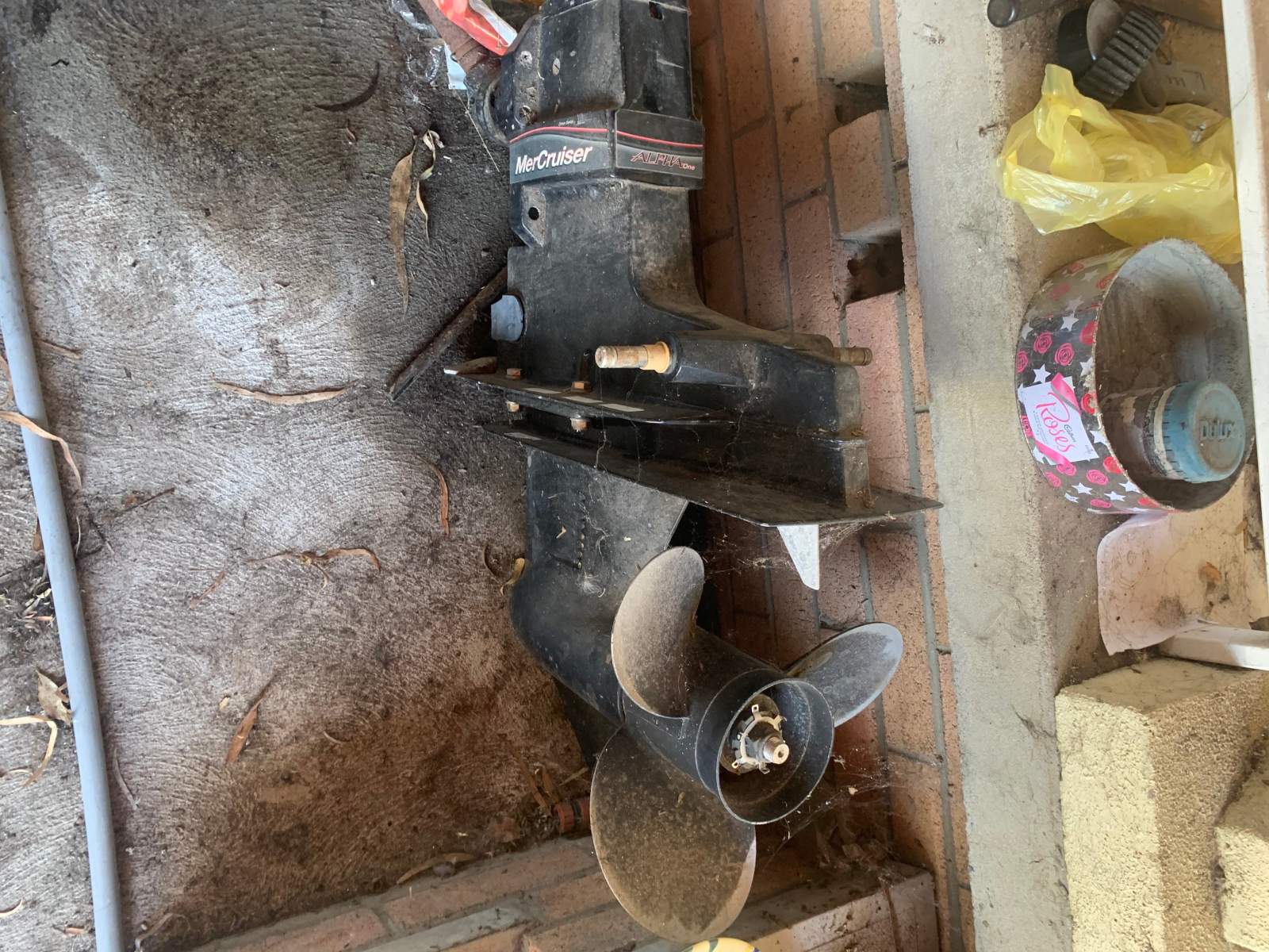 Reconditioned Mercruiser petrol 4 cylinder and Mercruiser leg