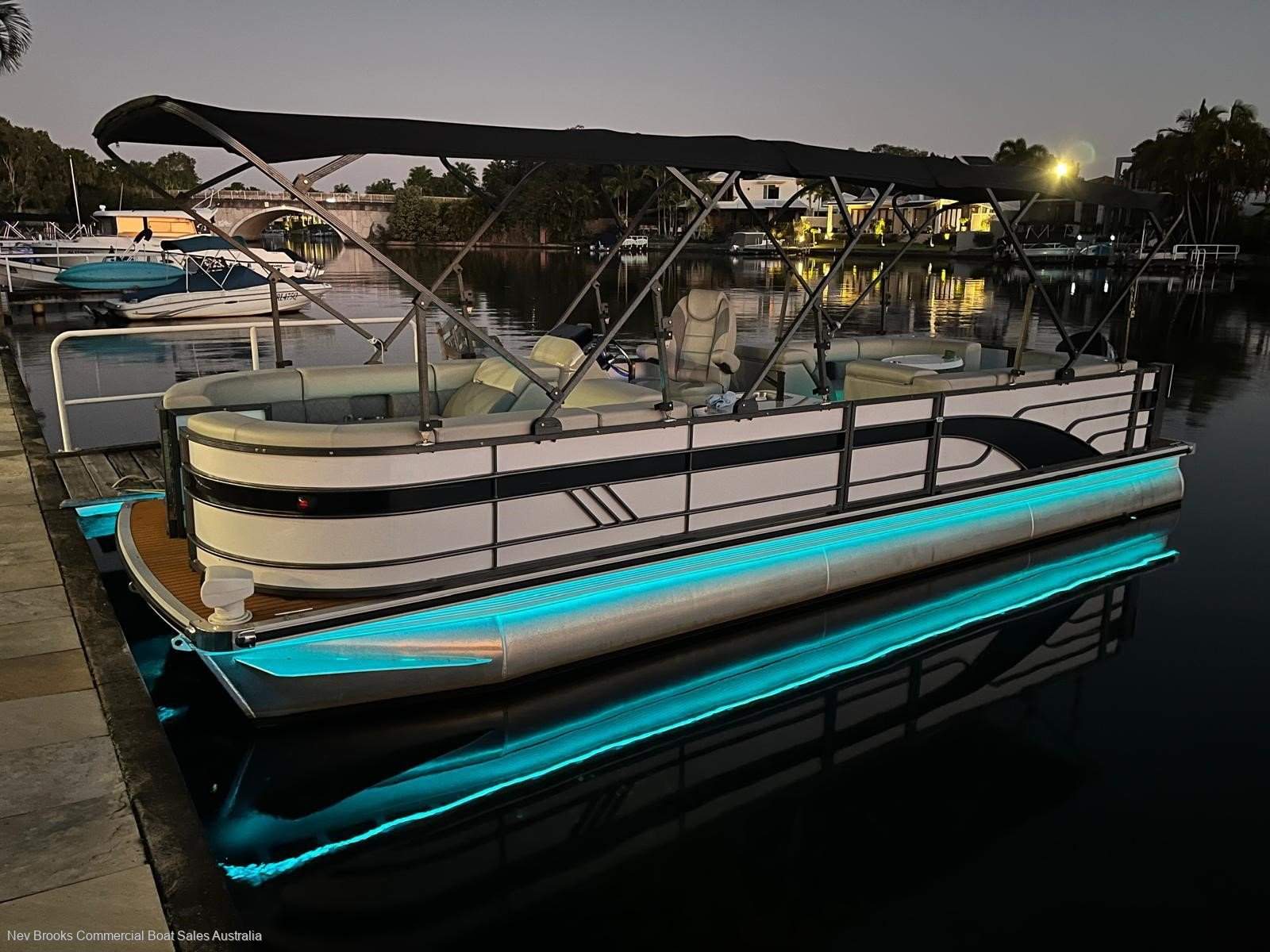 Luxury Pontoon Boat
