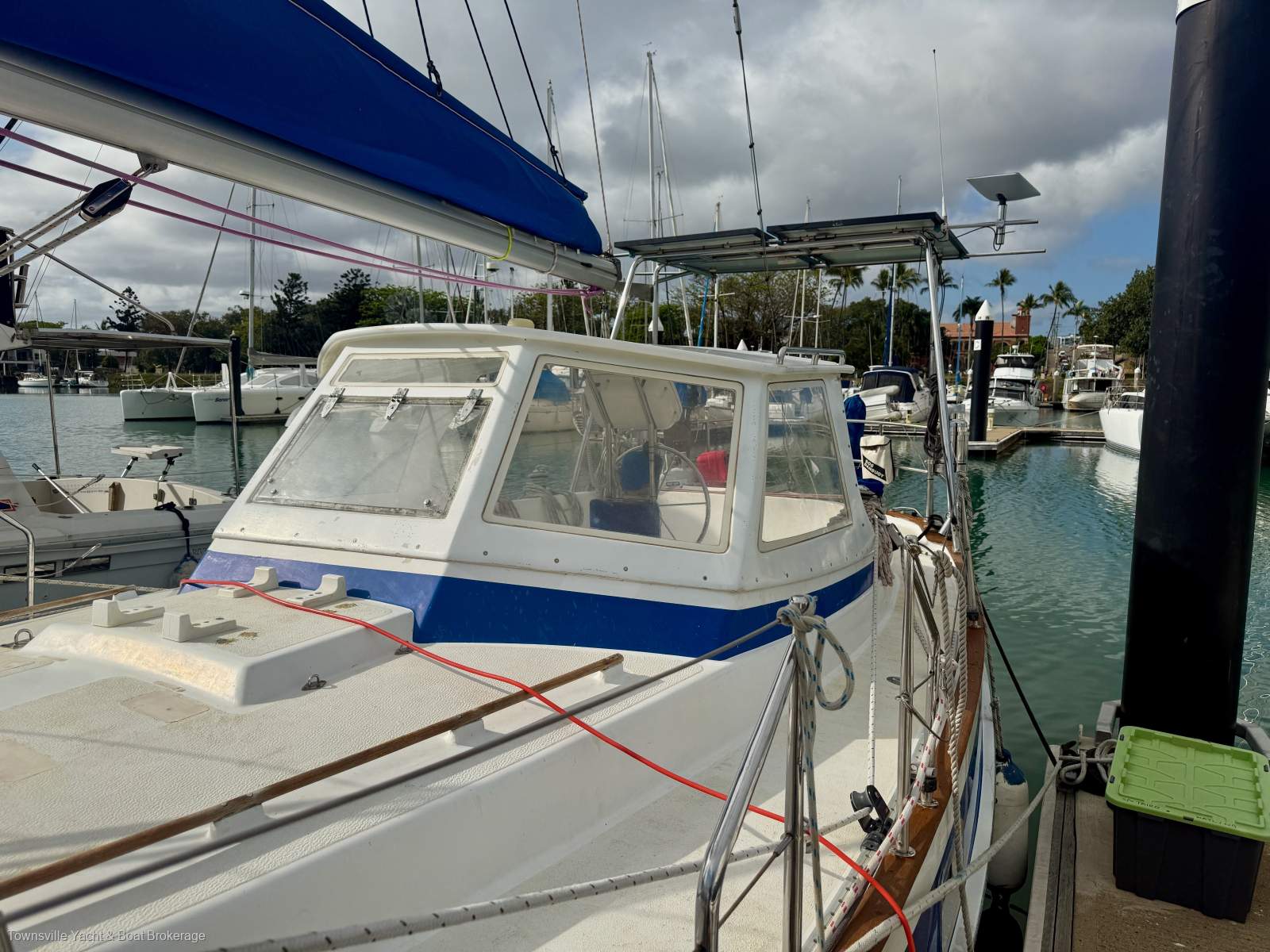 Hallberg-Rassy 38 Centre Cockpit