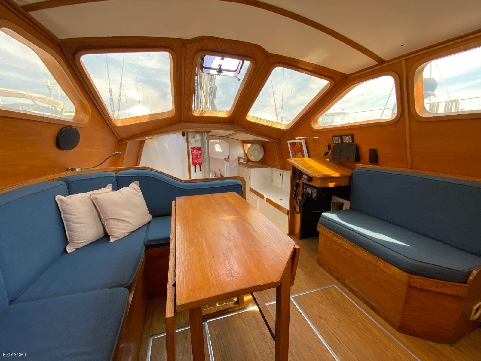 Roberts 370 Custom Cutter - Raised Saloon - Aluminium Built to Last:Fully insulated interior with cosy upholstery and cushions