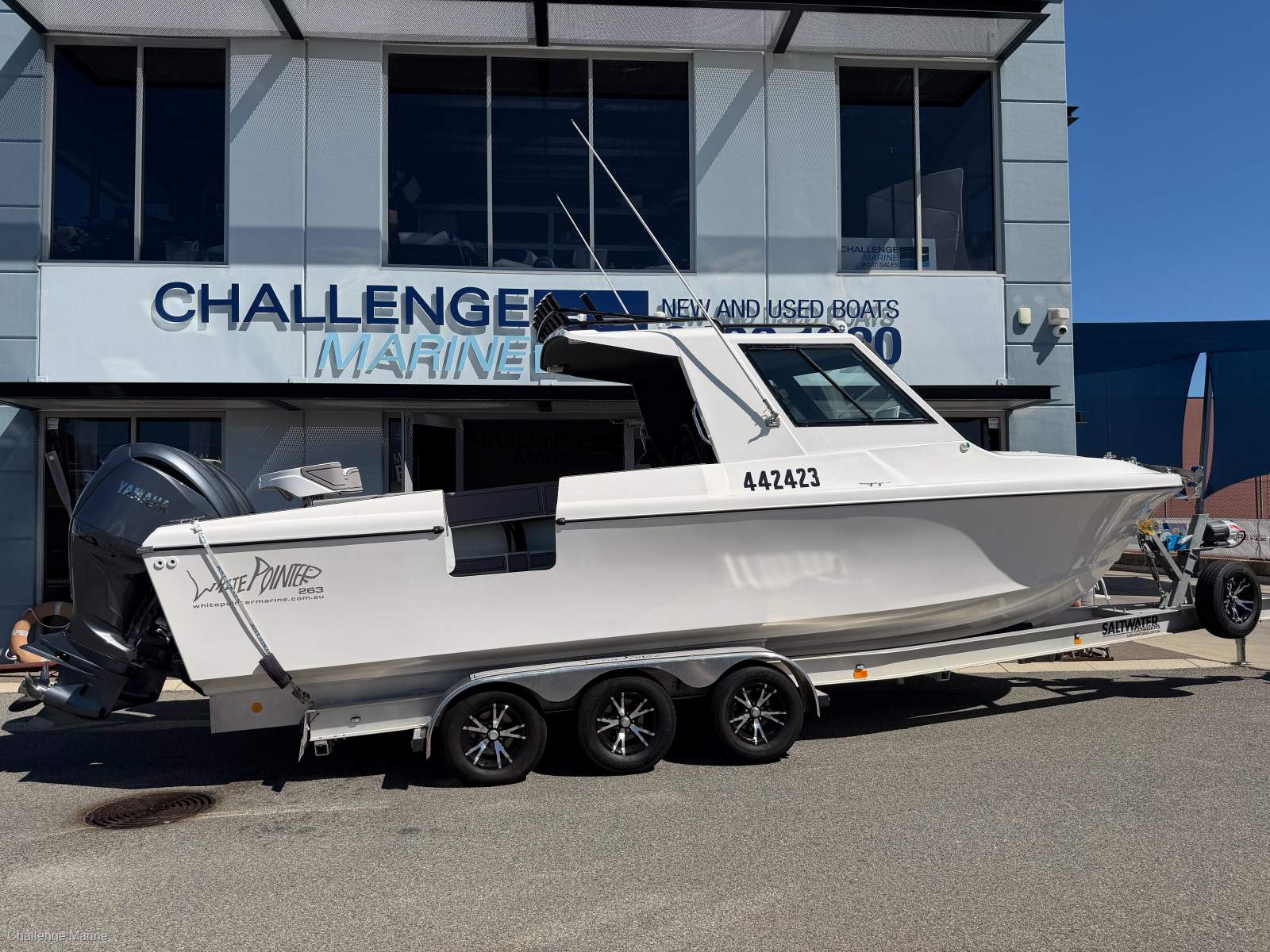 White Pointer 263 Twin 2024 Yamaha 300hp Full Helm master & Survey