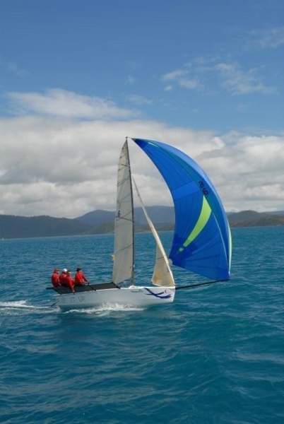 Knuckles 6.0 Sports Boat