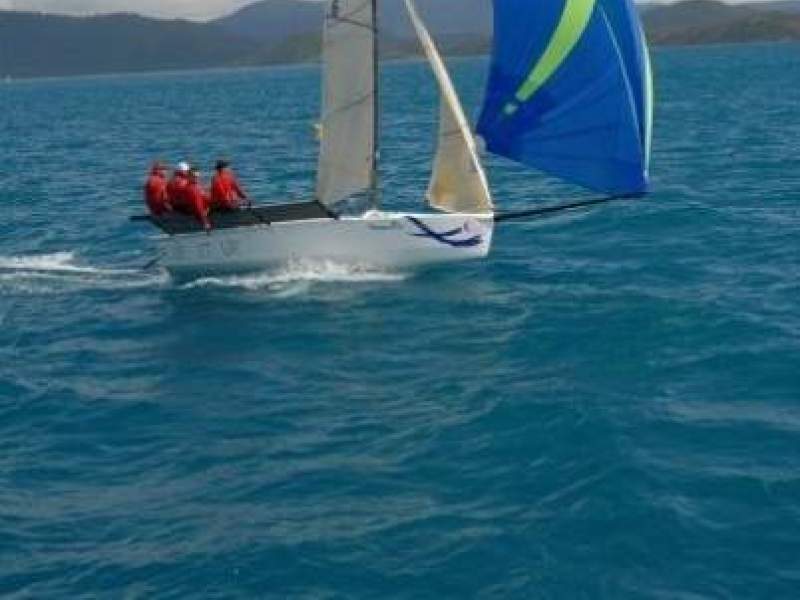 Knuckles 6.0 Sports Boat