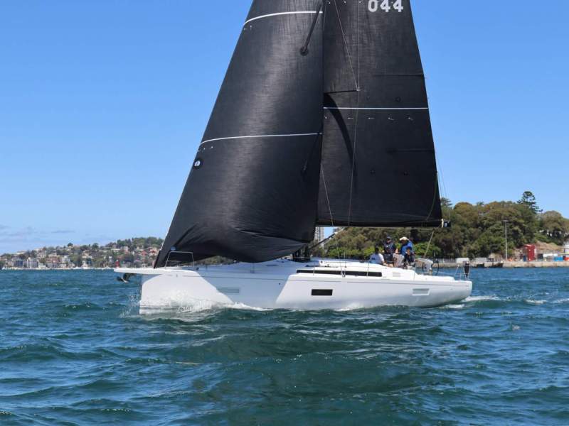 Beneteau First 44