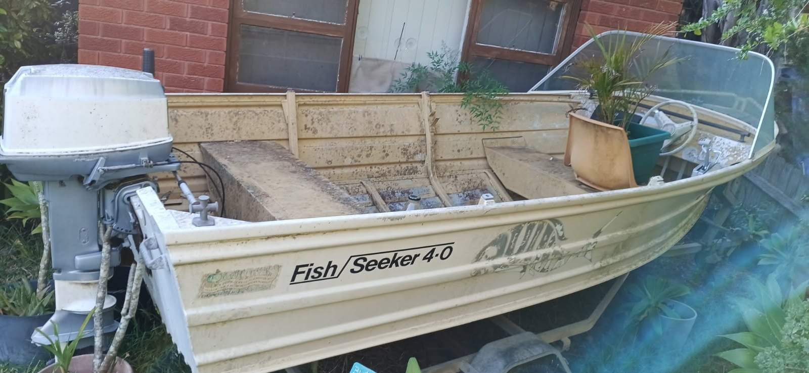 Quintrex 400 Fishseeker