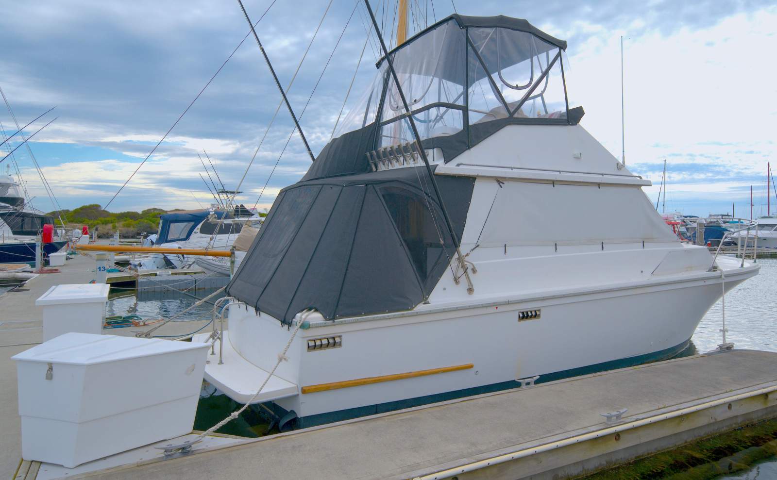 Mariner 31 Flybridge
