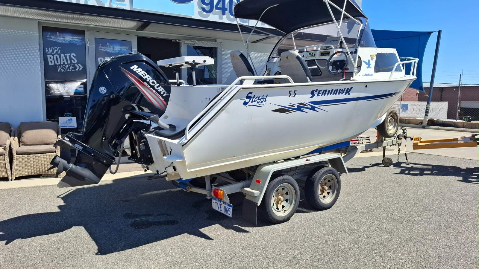 Stessl 550 Seahawk Half Cabin - 2018 Mercury 90HP 4-Stroke
