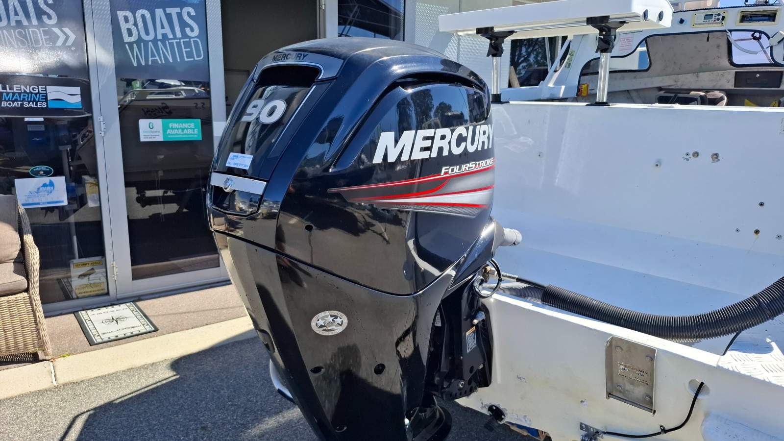 Stessl 550 Seahawk Half Cabin - 2018 Mercury 90HP 4-Stroke