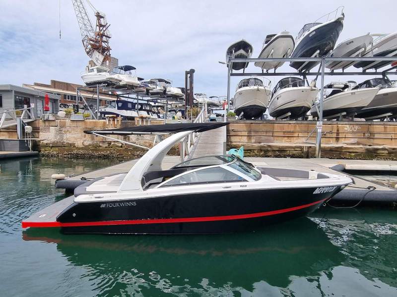 Four Winns H210