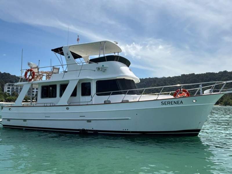 Explorer Motor Yacht 40 Sedan