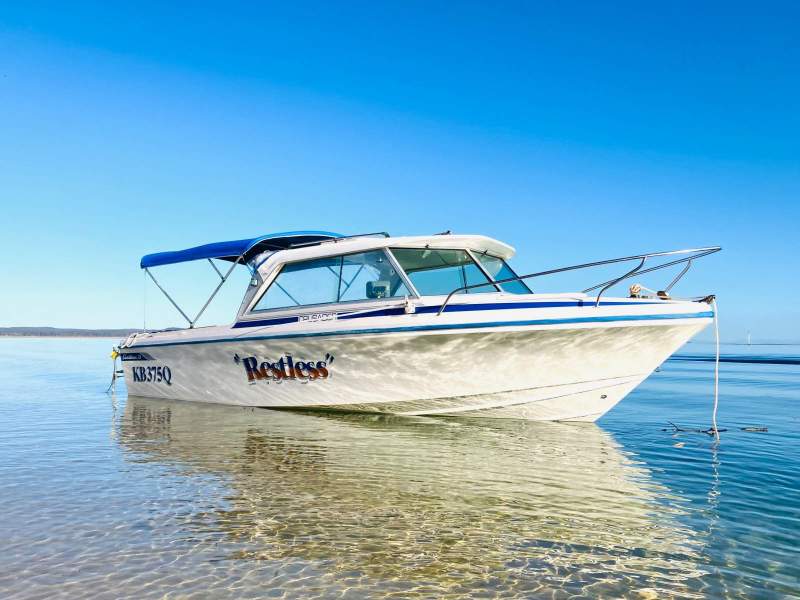 Caribbean 235 Crusader