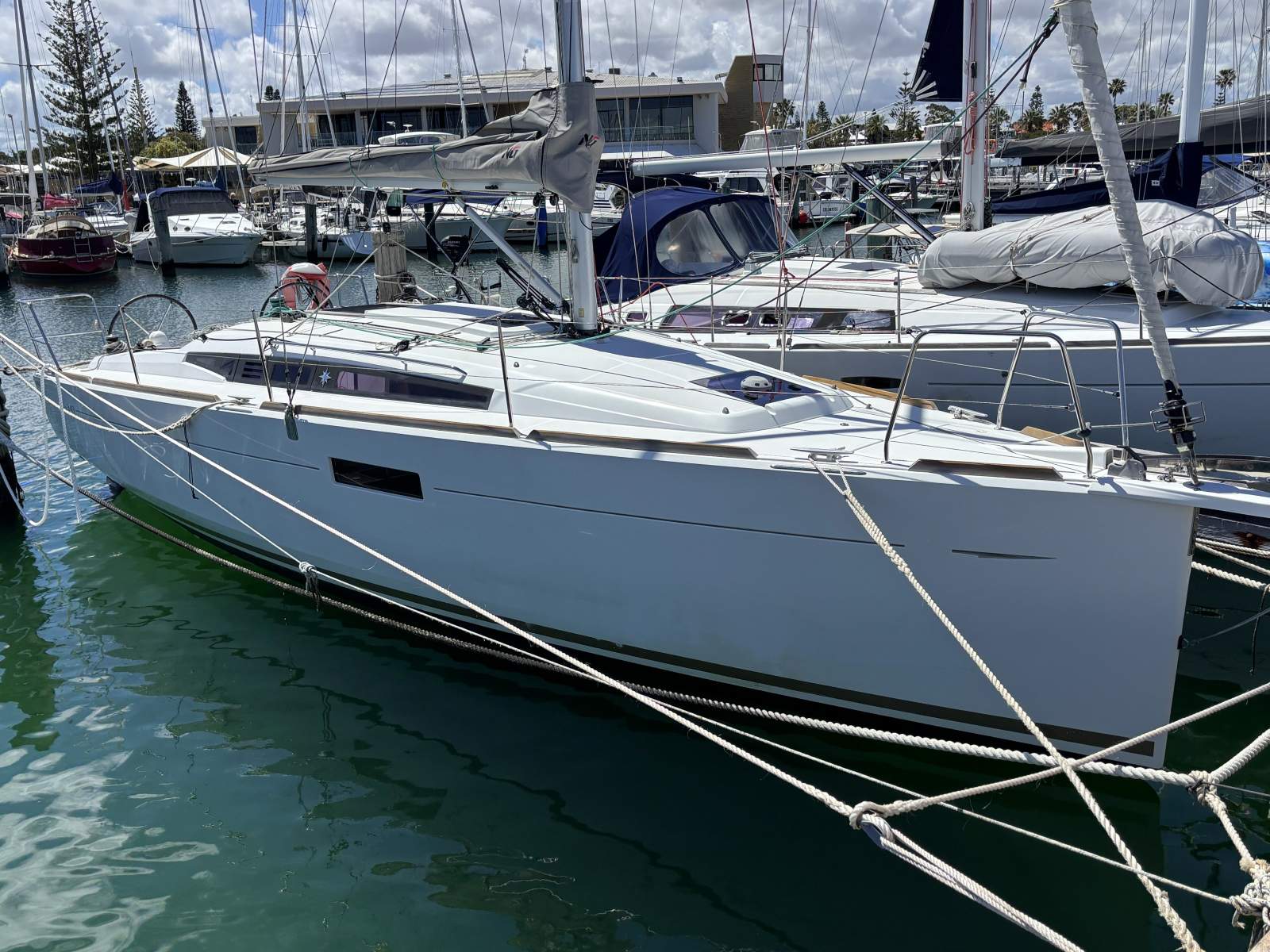 Jeanneau Sun Odyssey 439