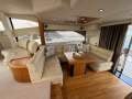 Sunseeker Manhattan 60:Table in compact position