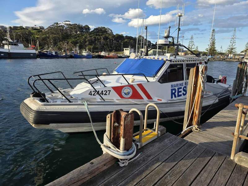 Naiad 11.3 Enclosed Cabin