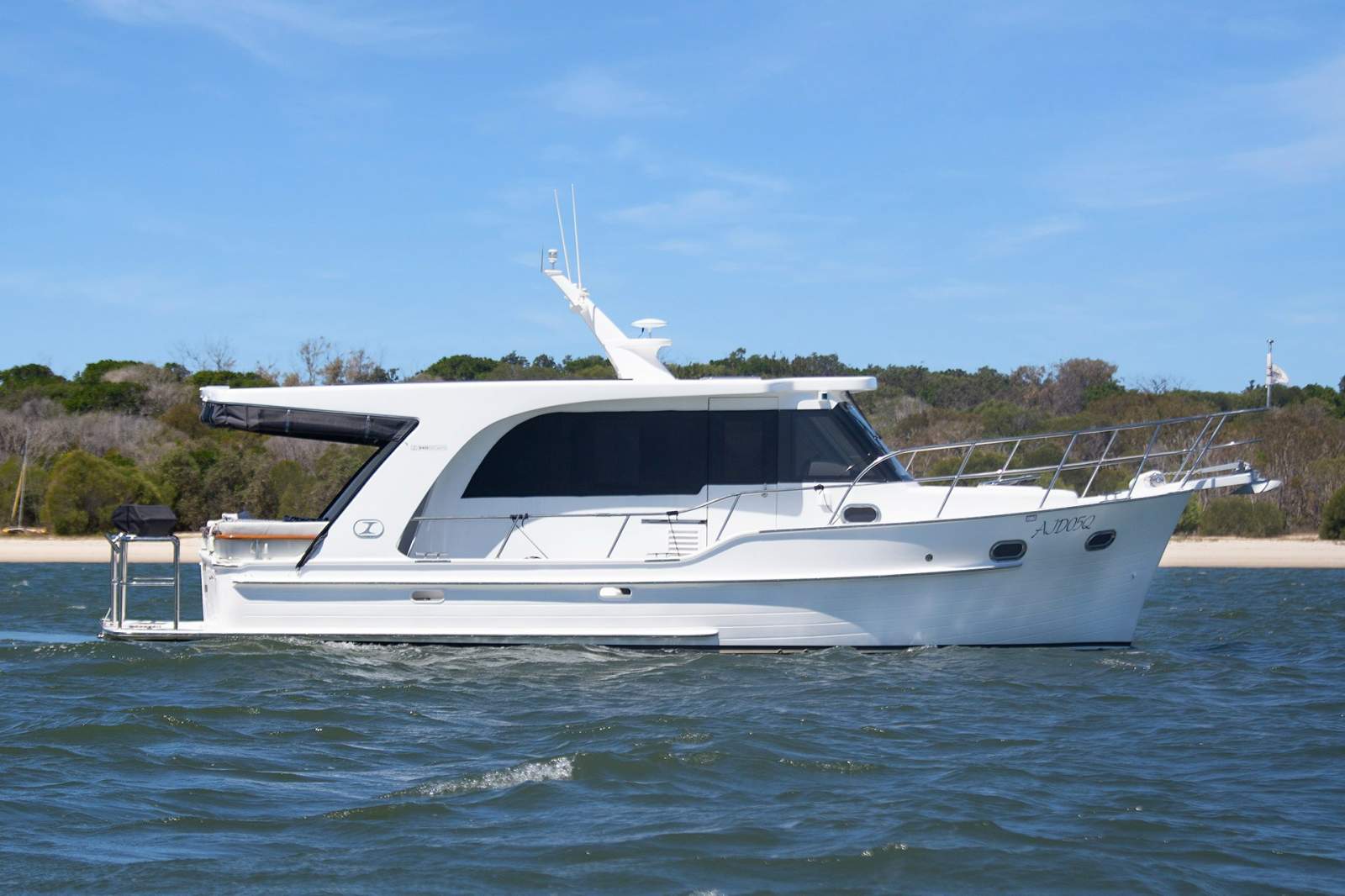 Integrity 340 Sedan:Sistership