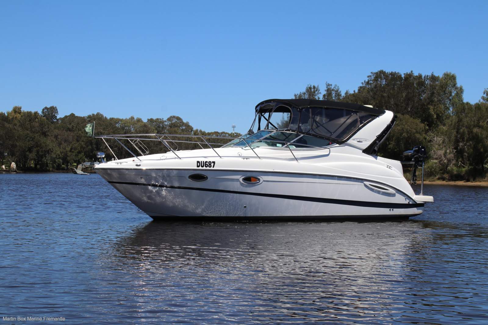 Maxum 2700 SE with Bow Thruster Maxum 2700 SE with Bow Thruster
