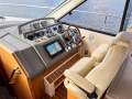 Riviera 4400 Sport Yacht