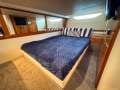 Riviera 4400 Sport Yacht