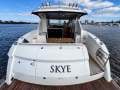 Riviera 4400 Sport Yacht