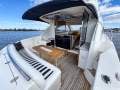 Riviera 4400 Sport Yacht