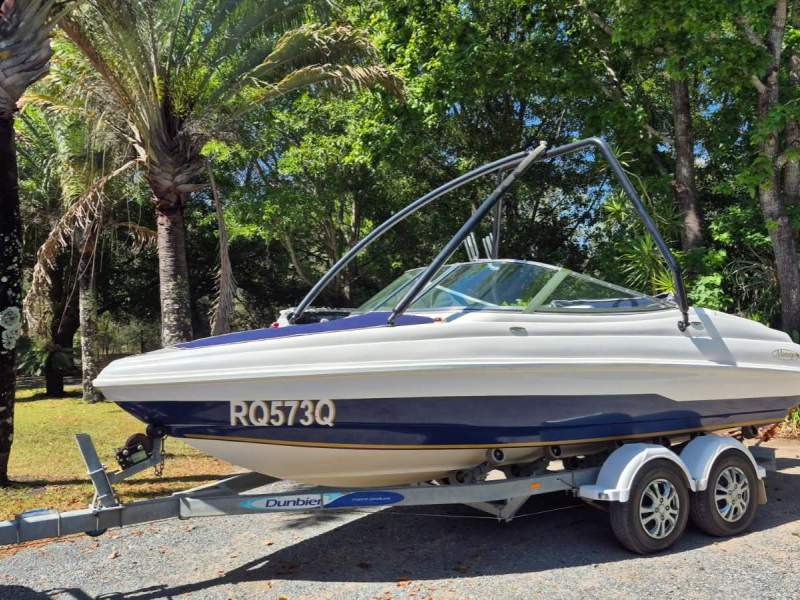 Mirage 1900 Sports Bowrider - 2003