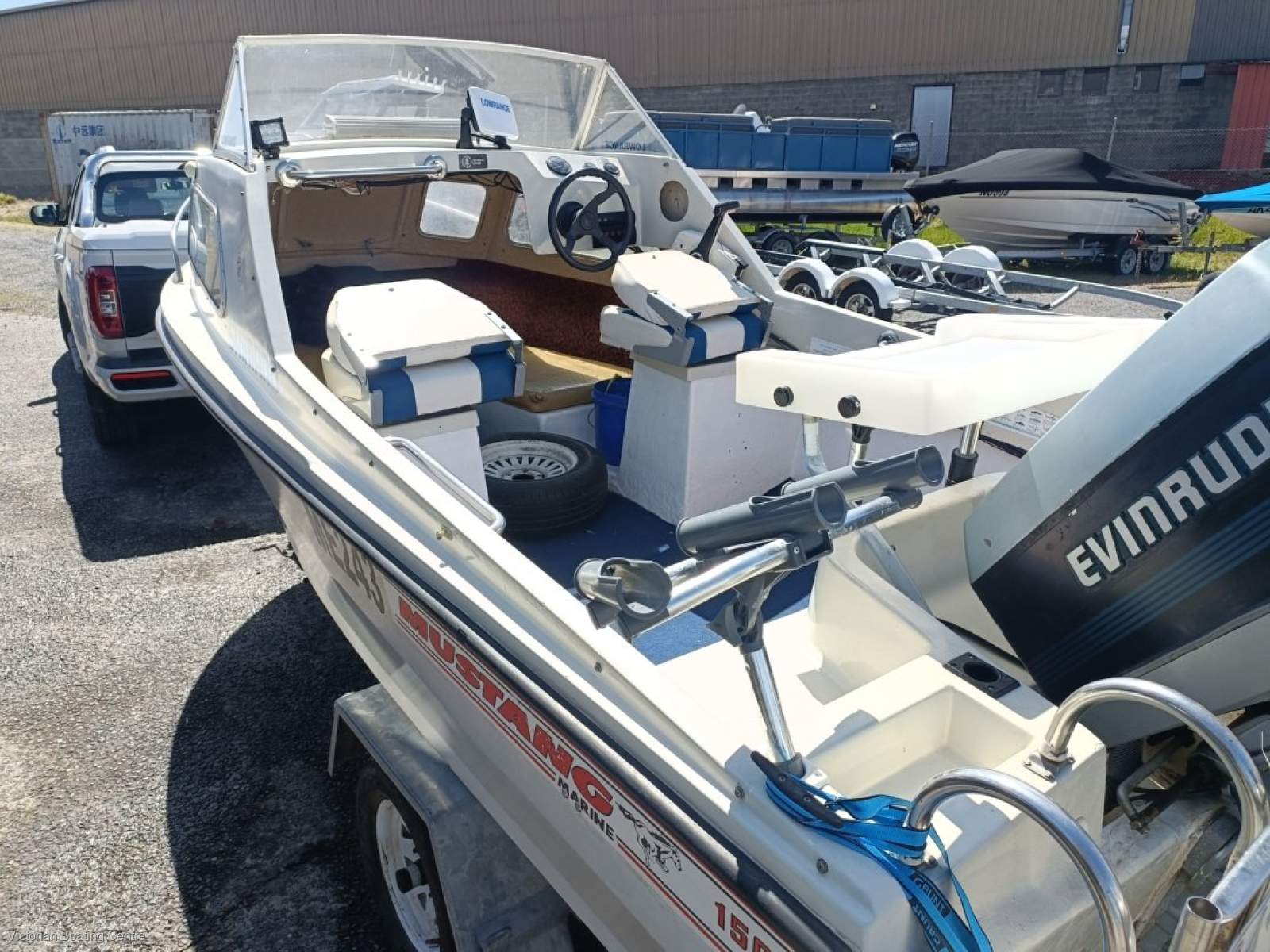 Mustang 1500 Half Cabin