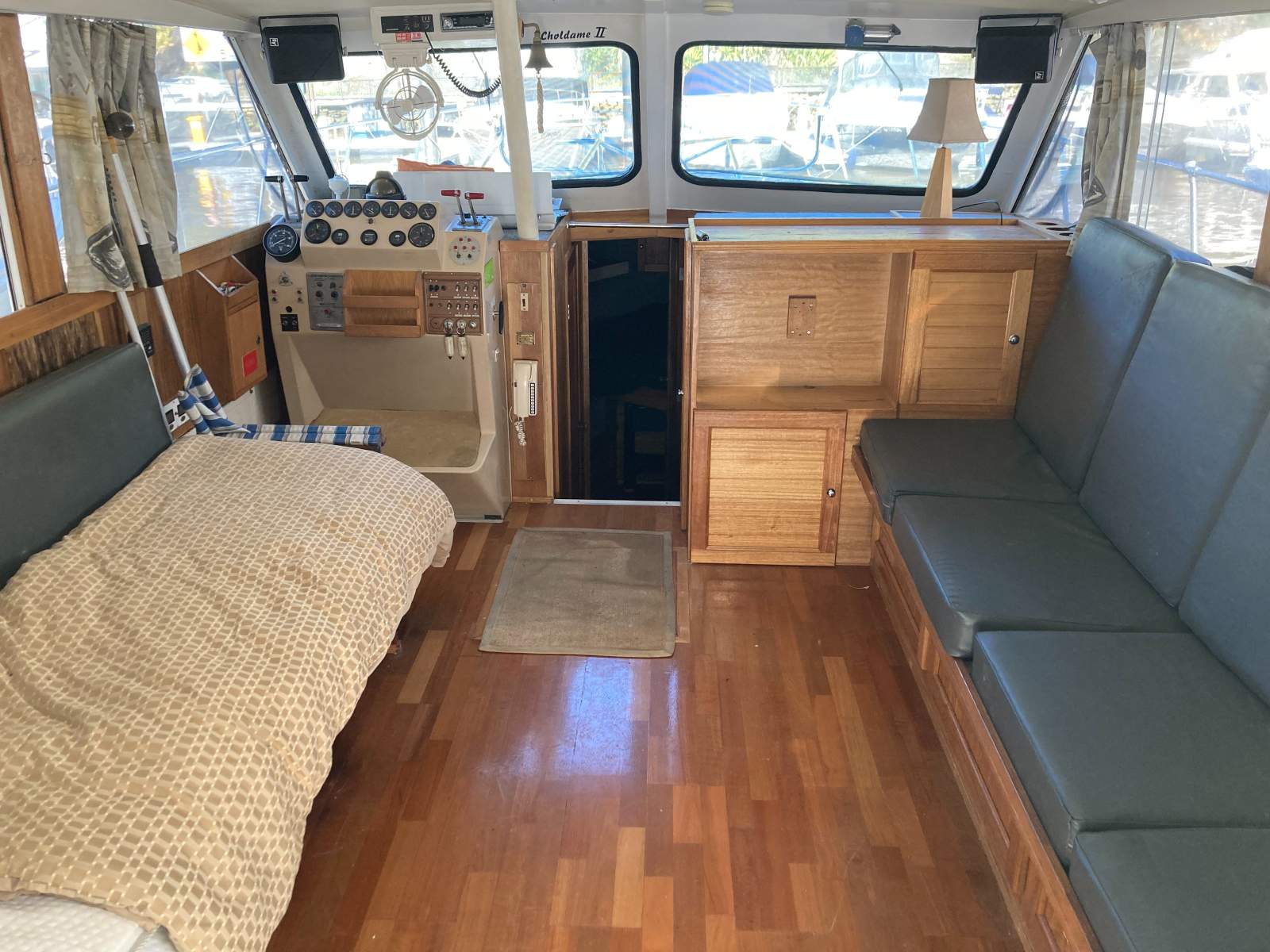 Uniflite 36 Flybridge Fiberglass Diesels (Pittwater NSW)