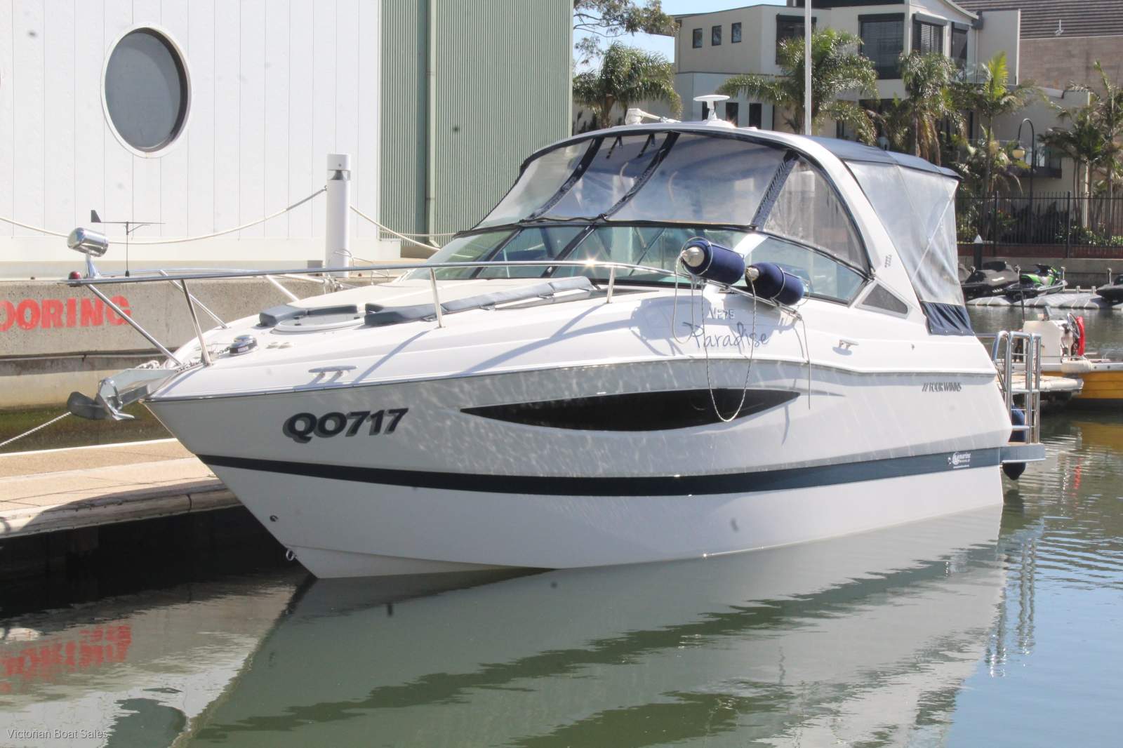 Four Winns V275