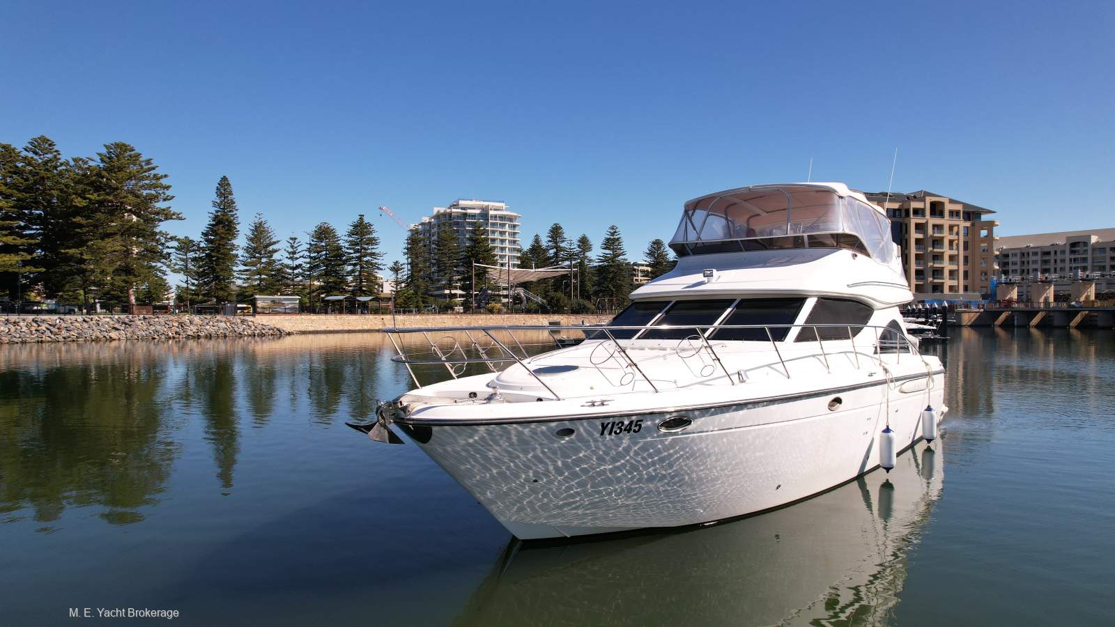 Maxum 4600 SCB With Full service history