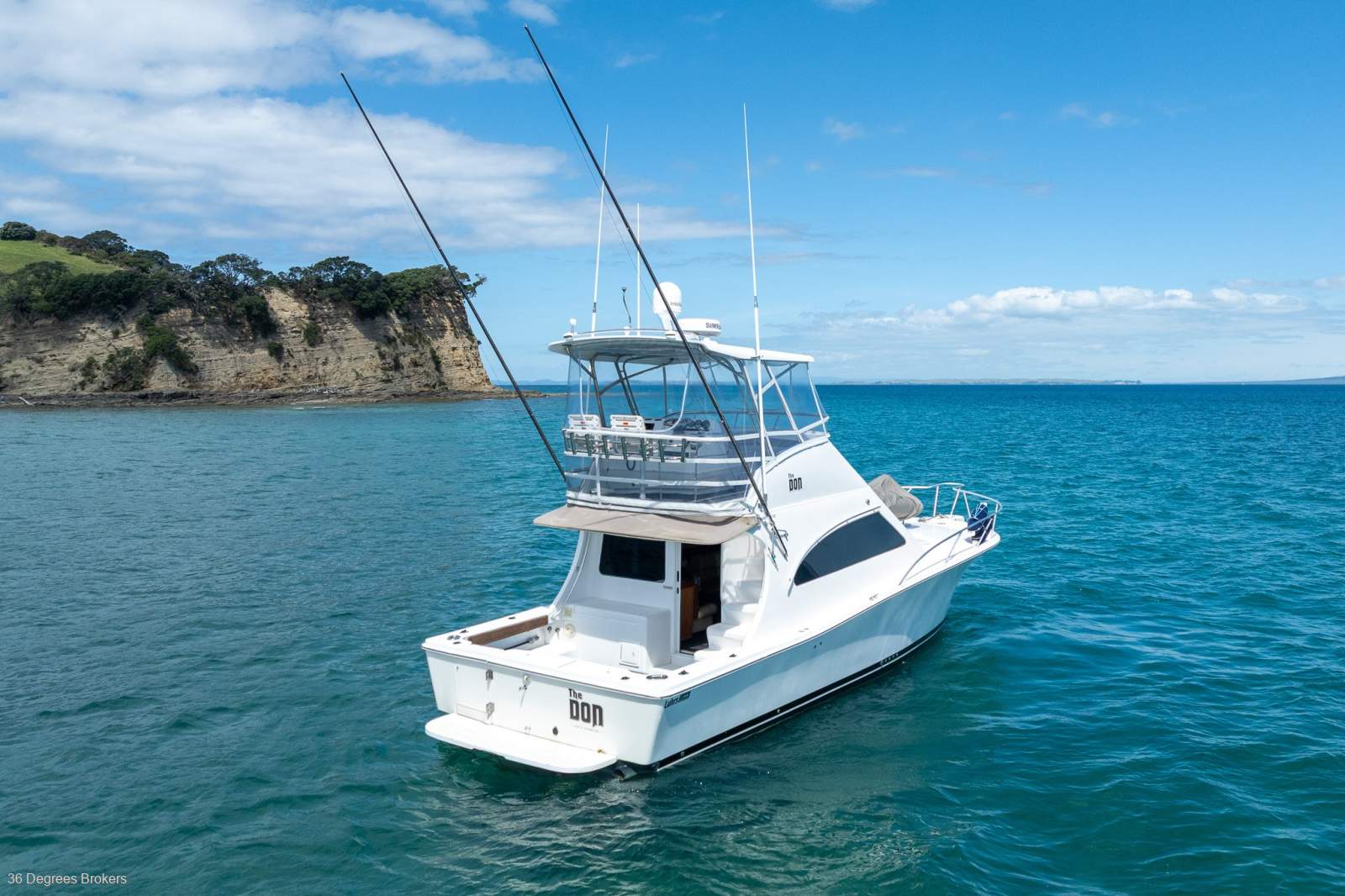 Luhrs 36