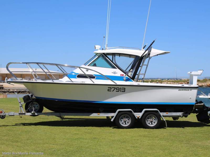 Bertram 20 with Only 70 Hours on V6 Mercruiser 4.5L