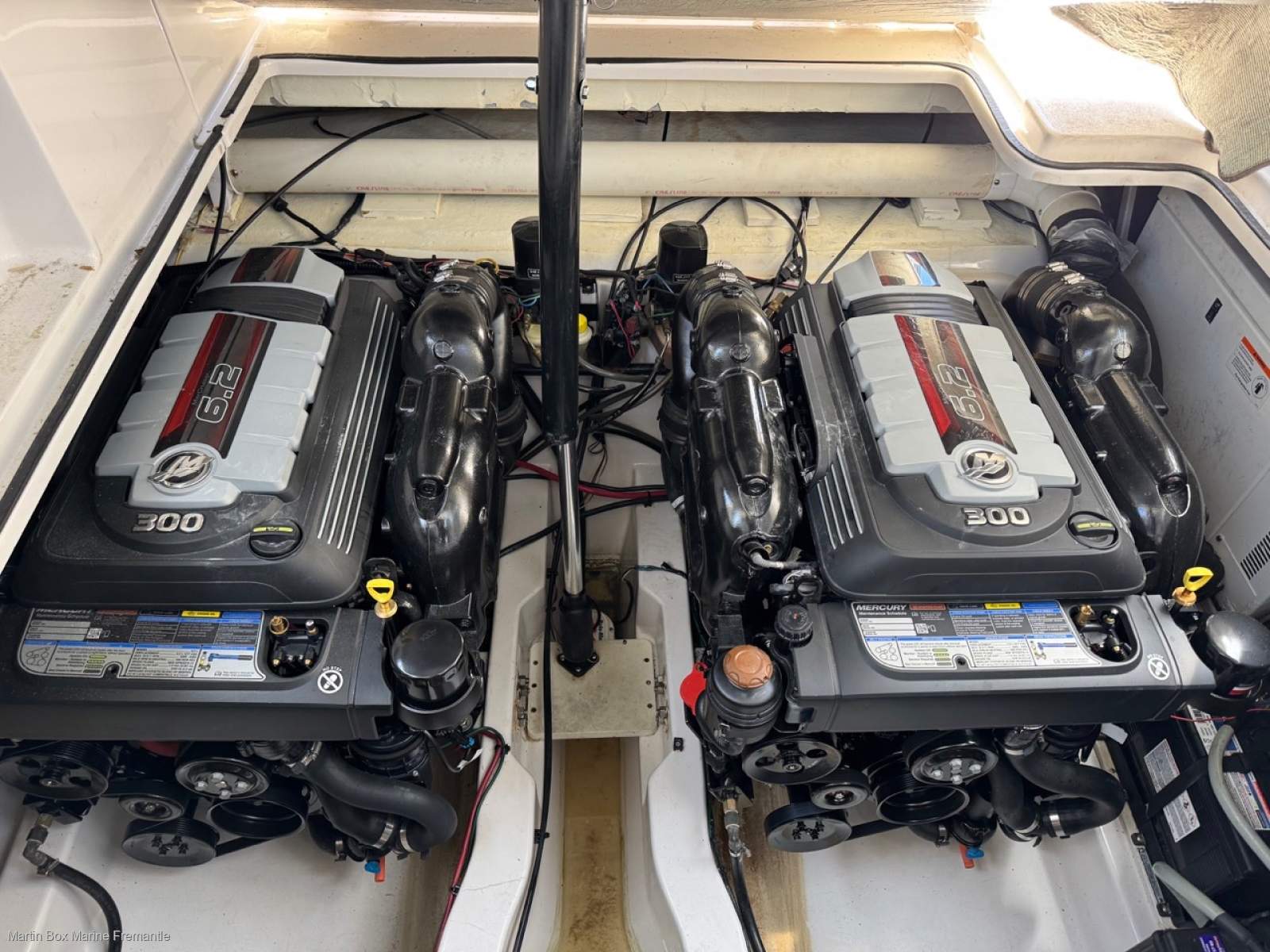 Four Winns Vista 348 With Twin Brand new 6.2ltr Mercriser's