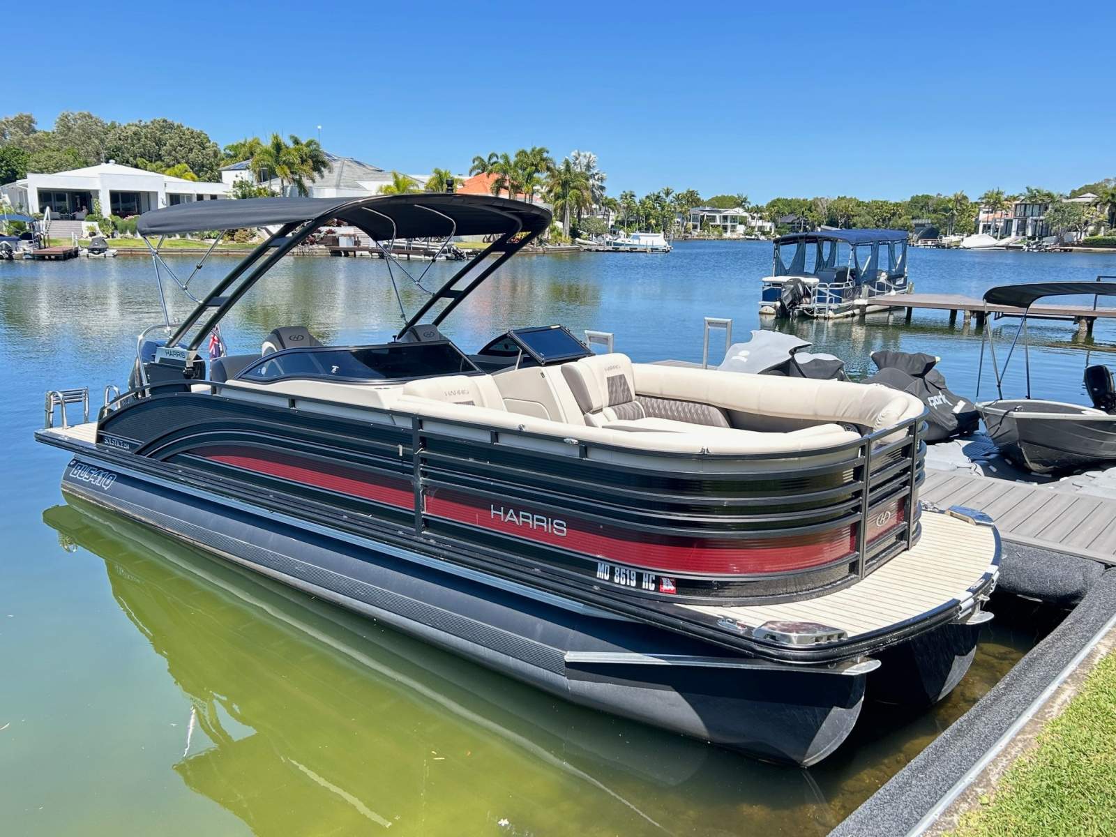 Harris Solstice 250 Pontoon Boat, Great Buying !