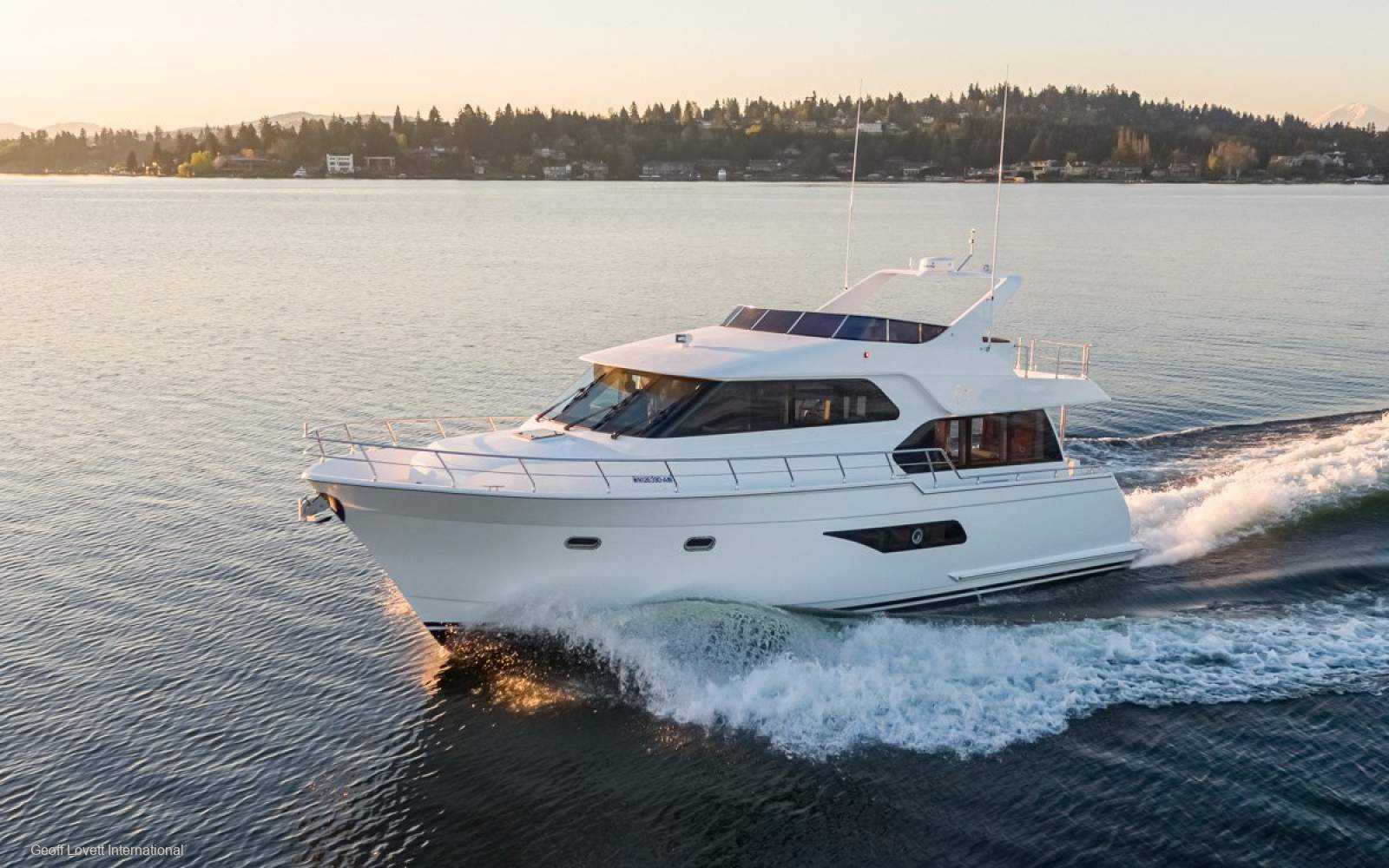 Fairway 52 Pilothouse