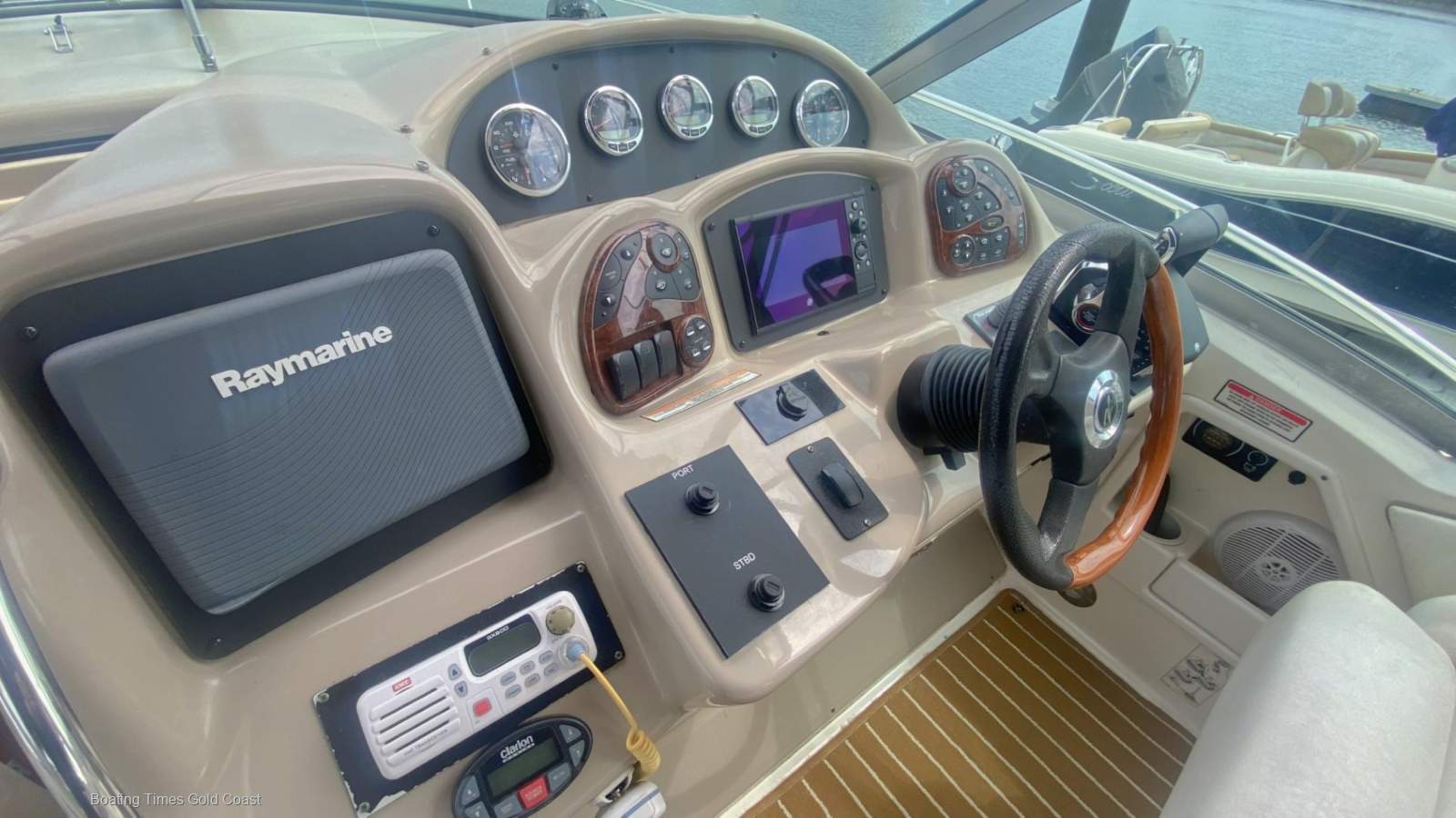 Sea Ray 355 Sundancer