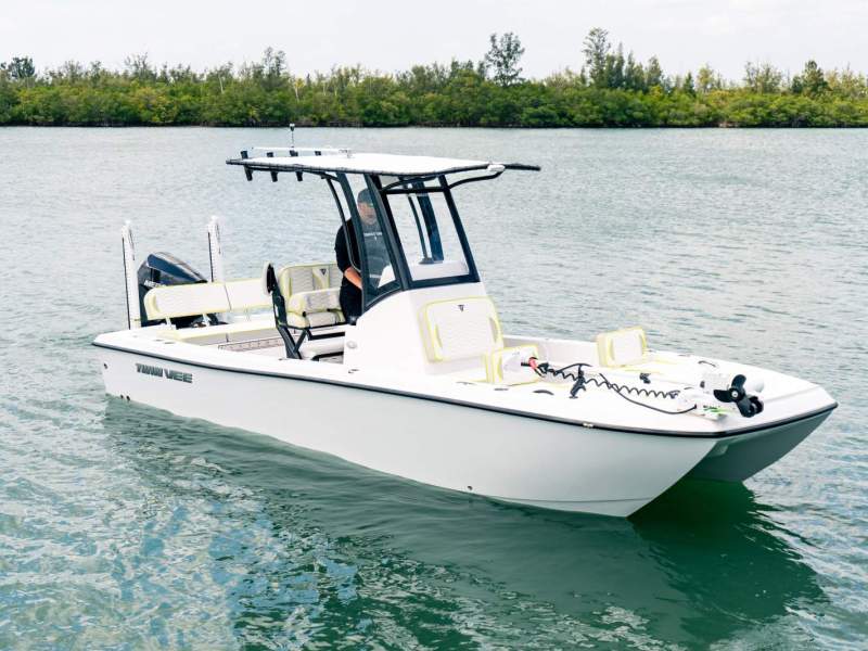 Twin Vee 22 Baycat - 200hp outboards Including Licenced Trailer