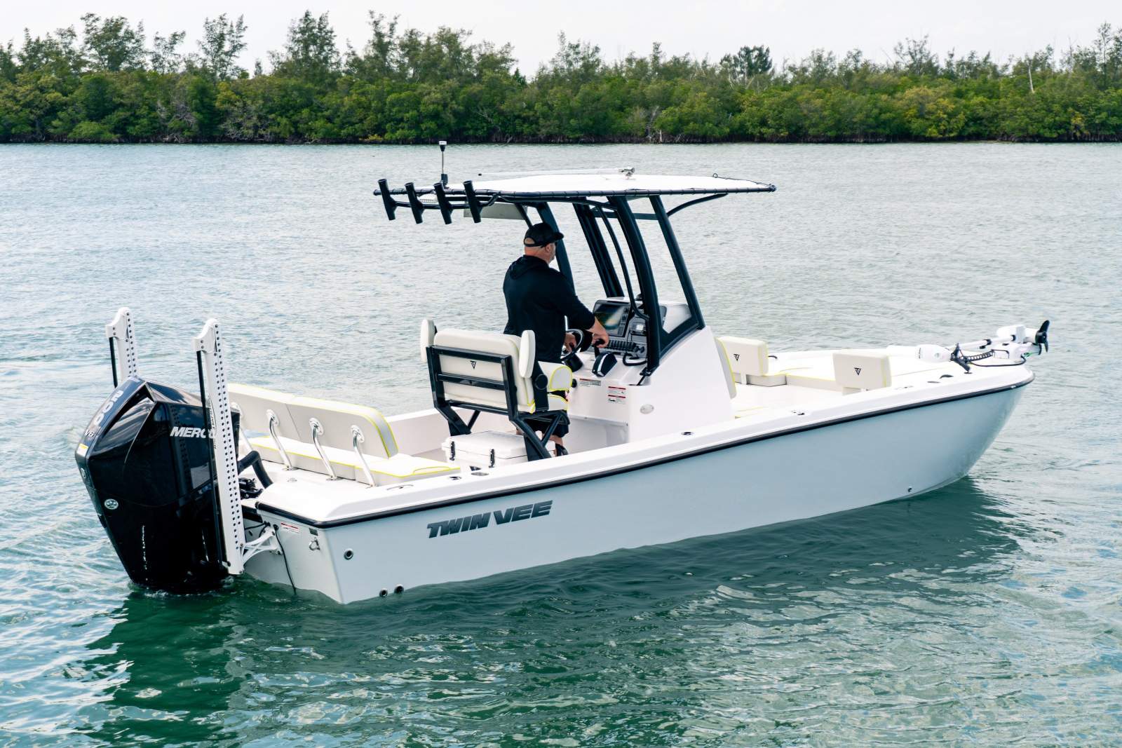 Twin Vee 22 Baycat - 200hp outboards Including Licenced Trailer Twin Vee 22 Baycat - 200hp outboards Including Licenced Trailer