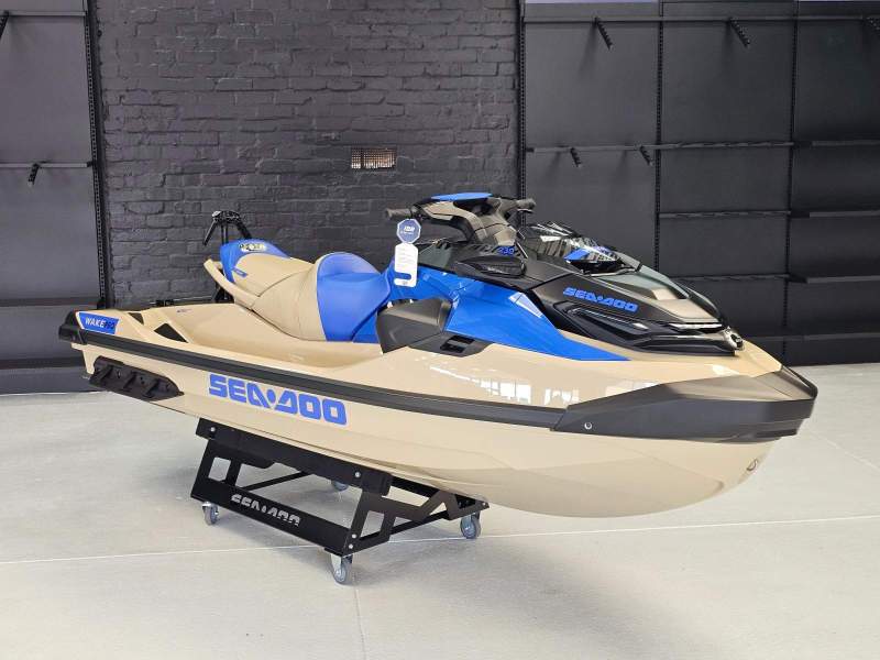 Sea-Doo Wake Pro 230