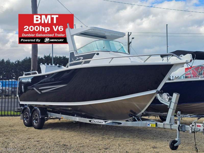 Makocraft 631 Island Cab HT BMT Mercury 200hp V6 + Trailer