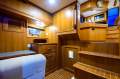 DeFever 46 Flybridge DeFever 46 Flybridge