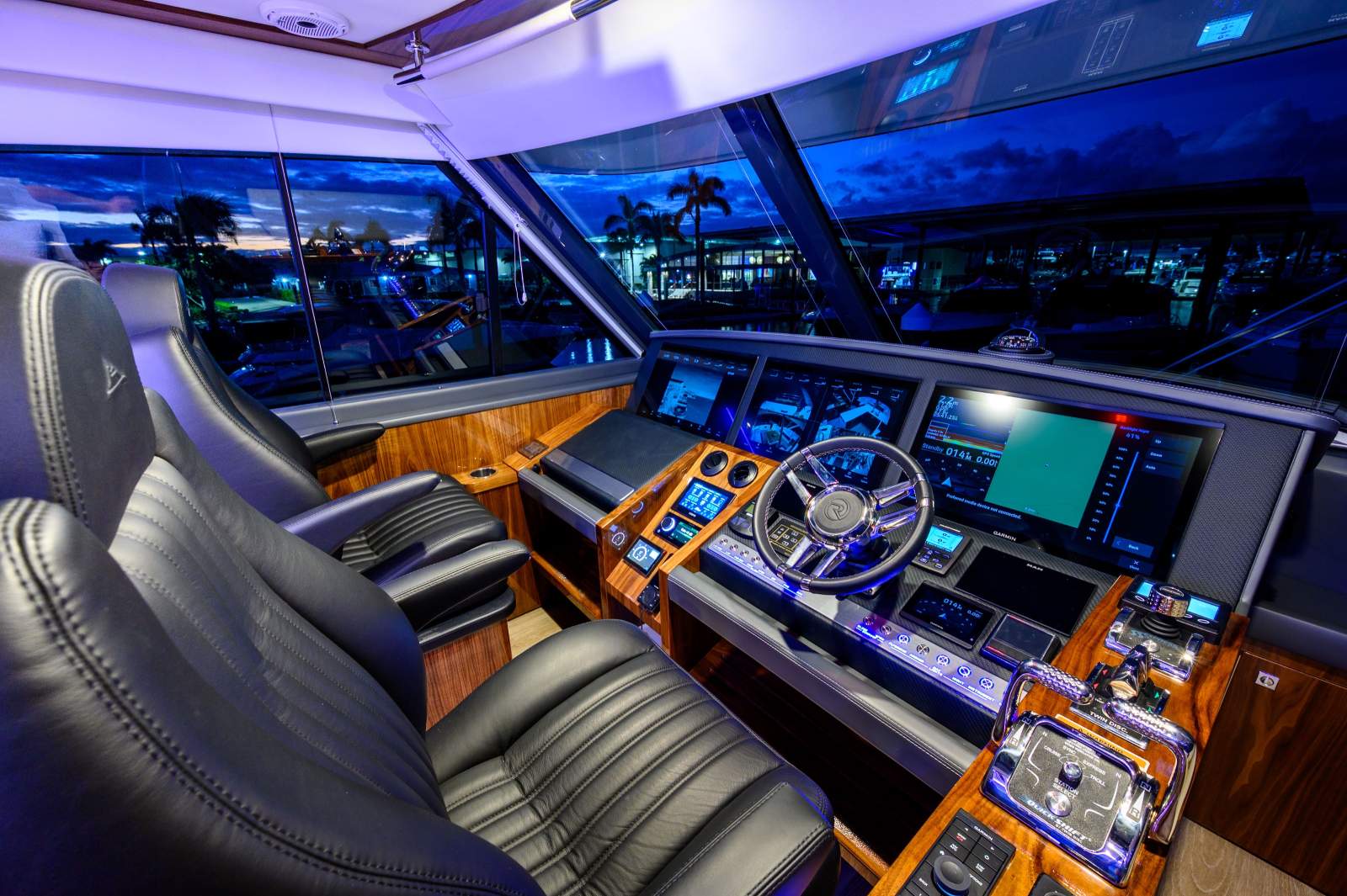 Riviera 64 Sports Motor Yacht