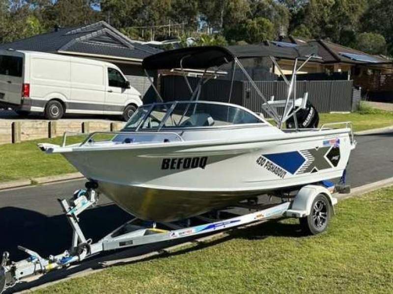Quintrex 430 Fishabout