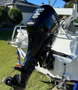 Quintrex 430 Fishabout Quintrex 430 Fishabout