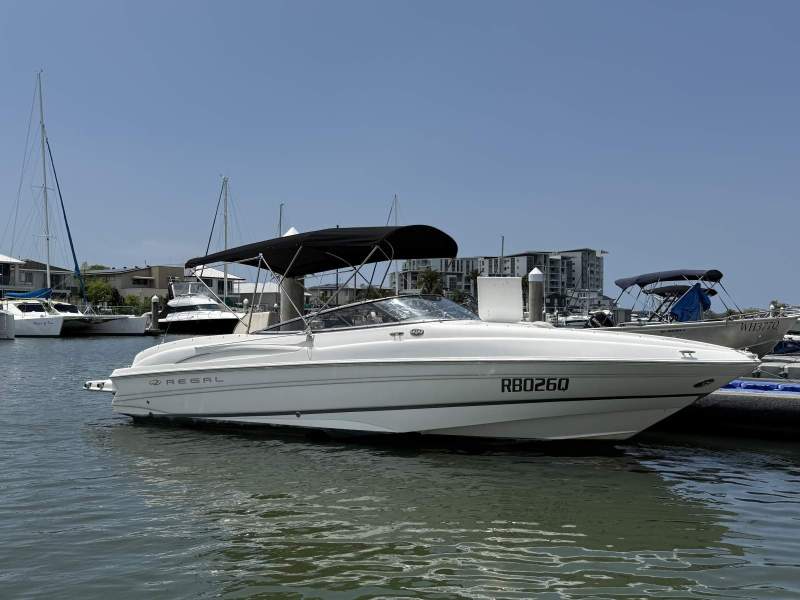 Regal 2600 Bowrider