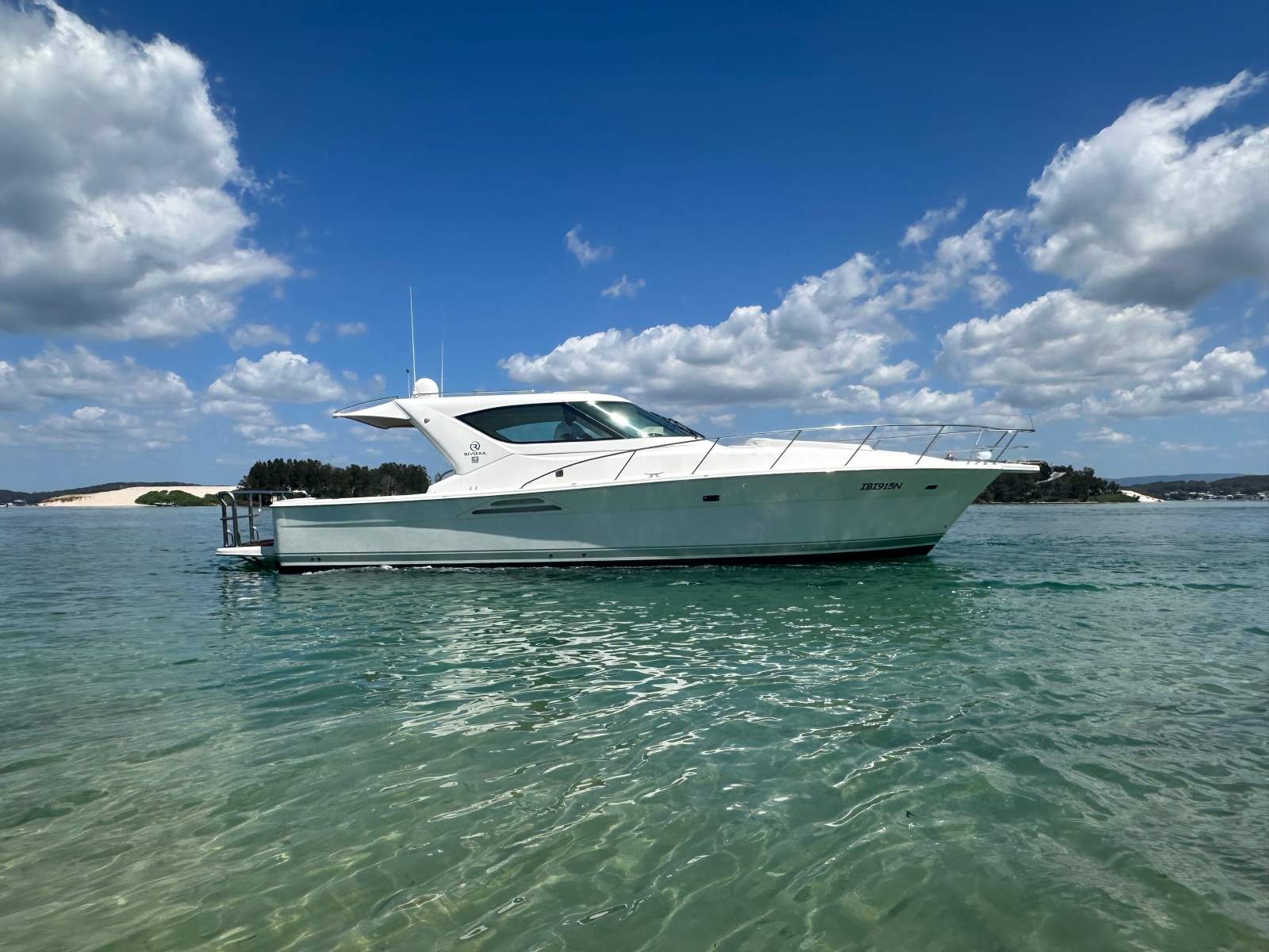 Riviera 4000 Offshore Hardtop