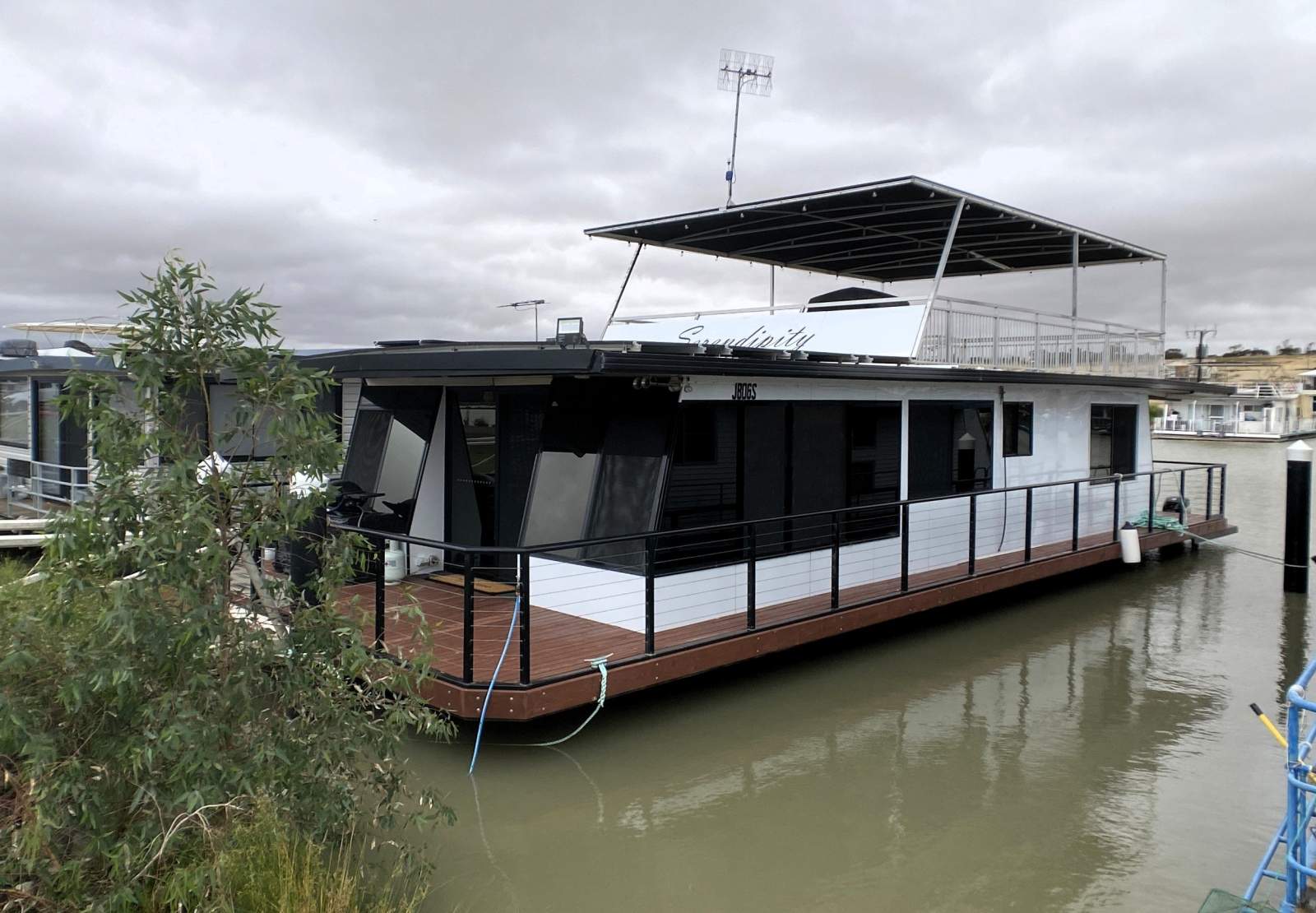 "Serendipity" Modern Two Decked Off Grid Houseboat