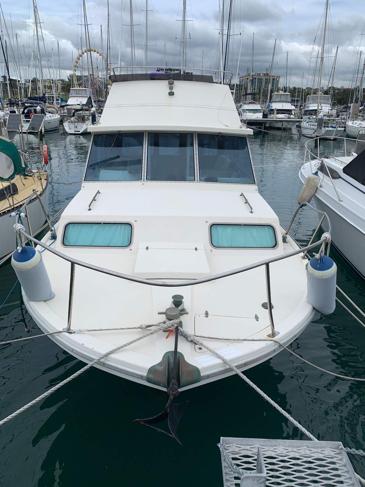 Mariner 34 Flybridge Mariner 34 Flybridge