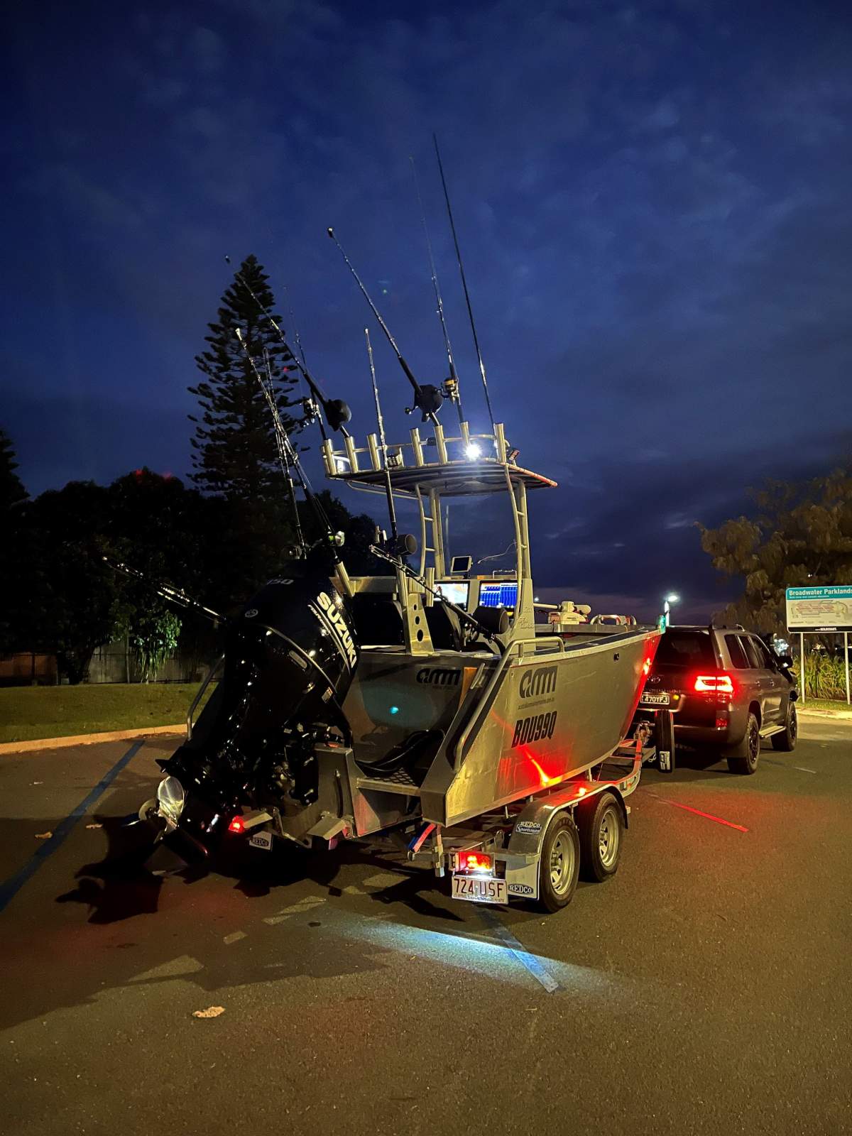Australian Master Marine 5200 Sea Class Rear Mount Centre Console