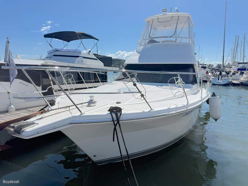 Riviera 37 Flybridge