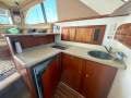 Riviera 37 Flybridge Riviera 37 Flybridge